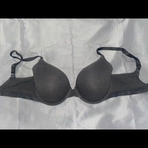 Victoria Secret T-Shirt lightly lined demi bra